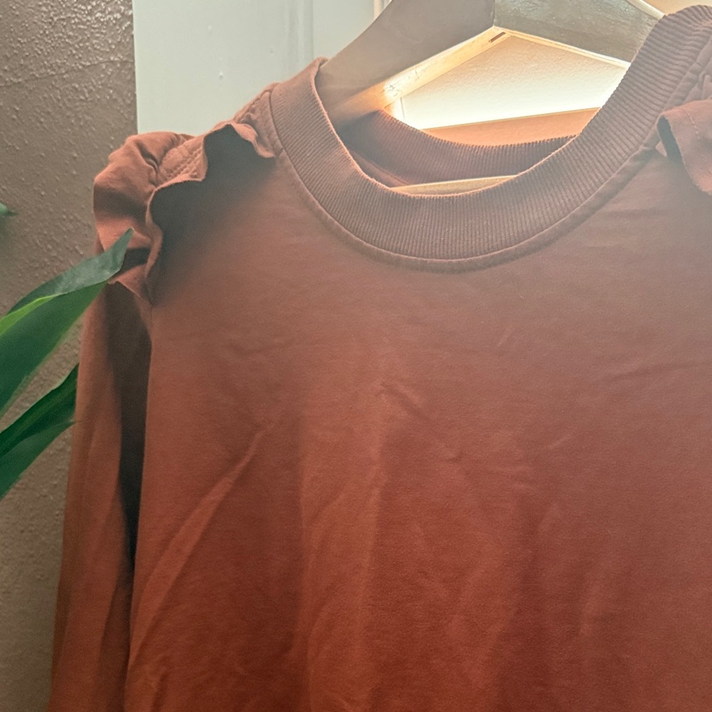Women's Ruffled Rust Top - Picture 5 of 8